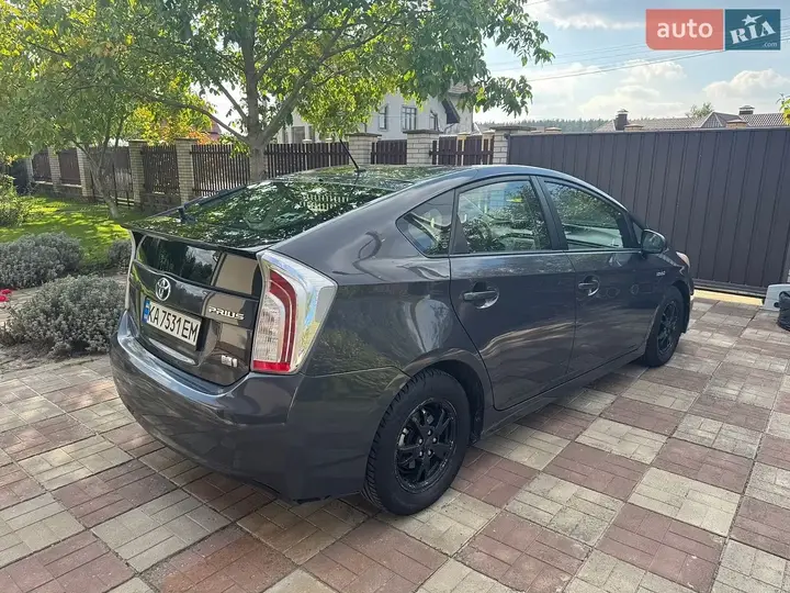 Toyota Prius 2013 photo 3
