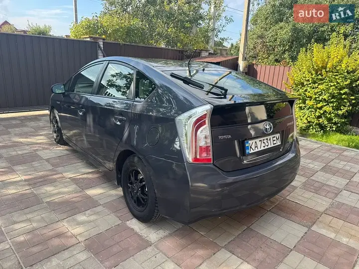 Toyota Prius 2013 photo 4