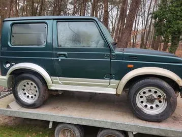 Suzuki Samurai
