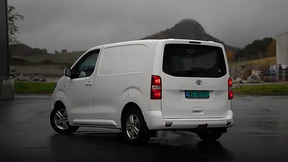 Toyota Proace 2017 photo 2