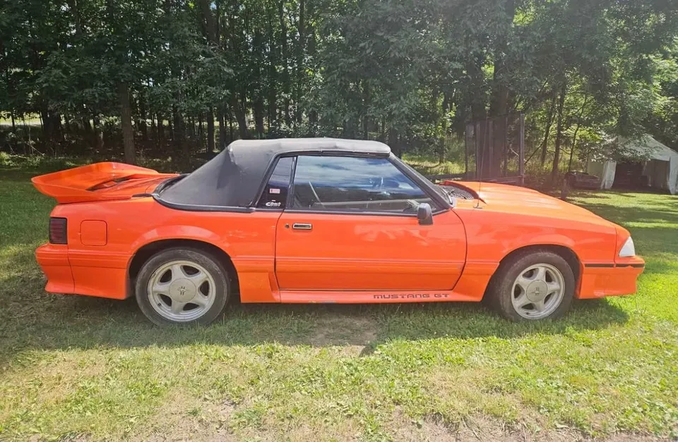 Ford Mustang 1989 photo 3