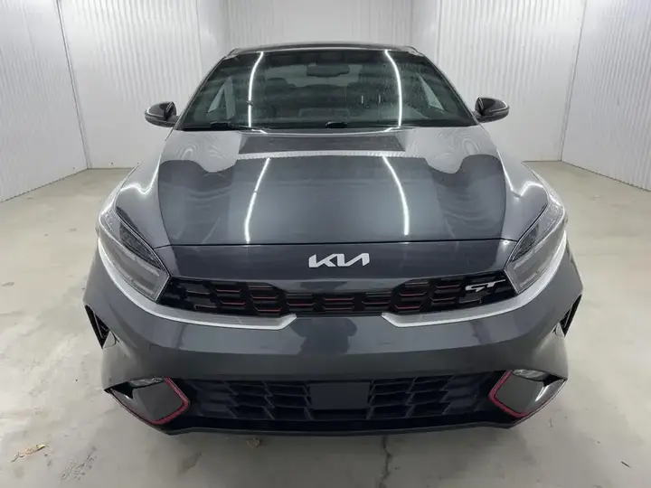Kia Forte 2023 photo 3