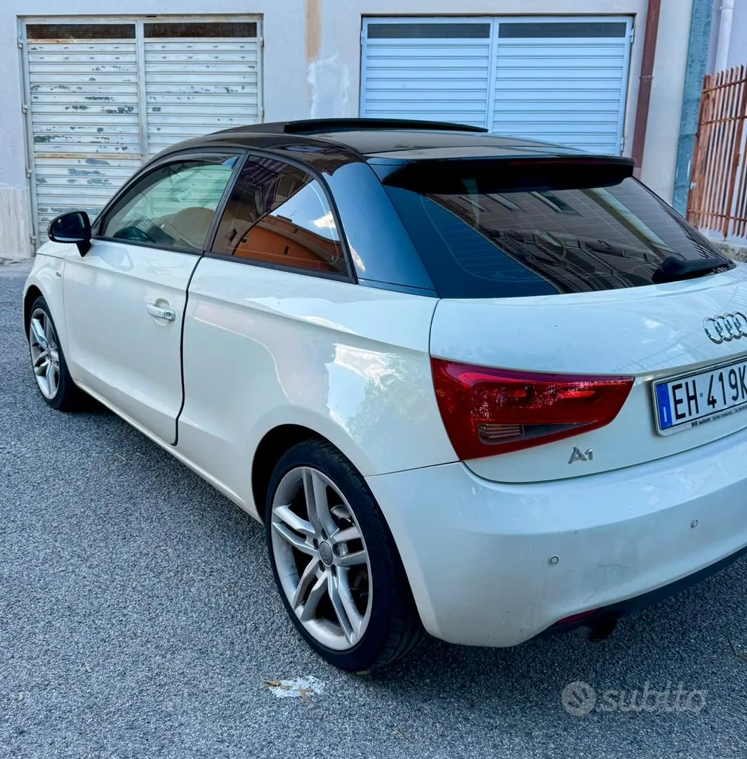 Audi A1 2011 photo 3
