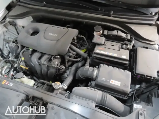 Hyundai Avante 2016 photo 5