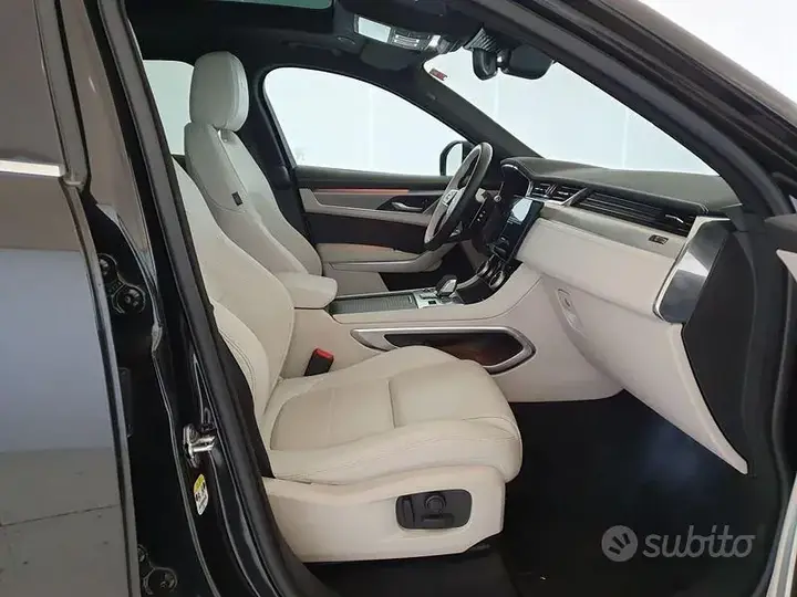Jaguar F-Pace 2024 photo 3