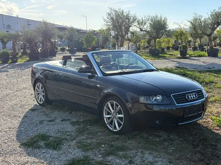 Audi A4 Cabrio 2003 photo 2