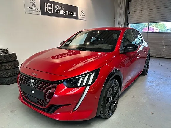 Peugeot E-208