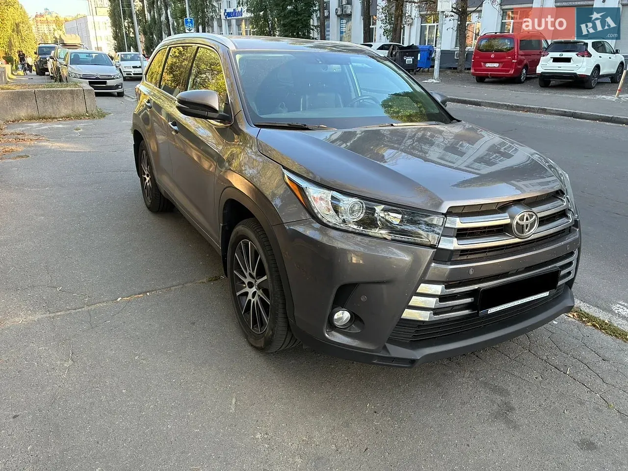 Toyota Highlander 2019 photo 2