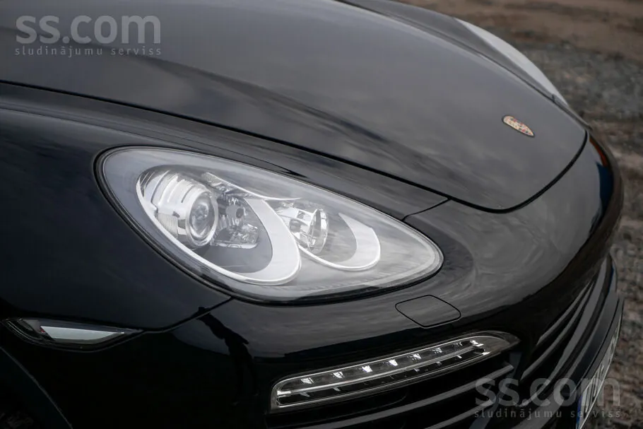 Porsche Cayenne 2012 photo 5