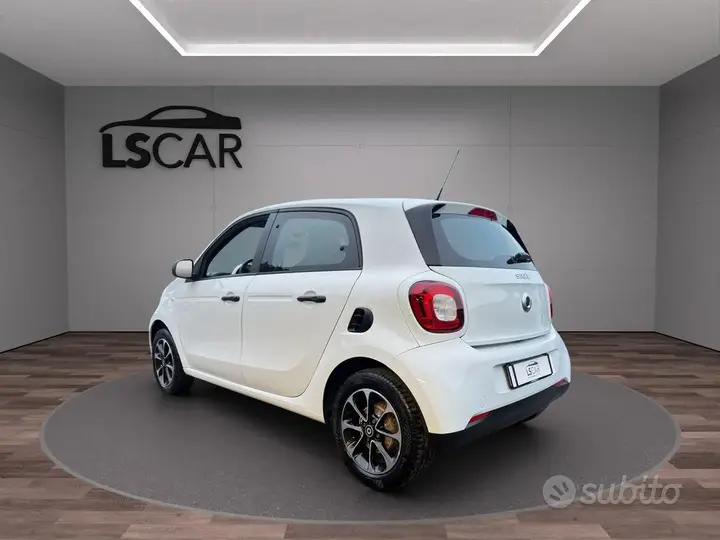Smart Forfour 2017 photo 5
