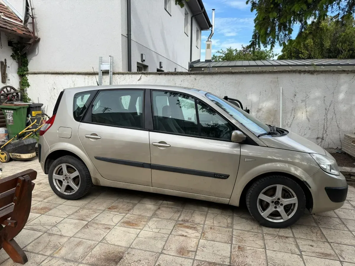 Renault Scénic 2006 photo 2