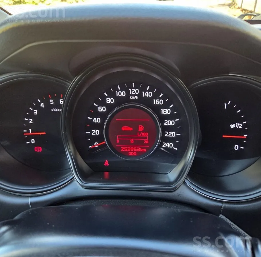 Kia Ceed 2013 photo 5