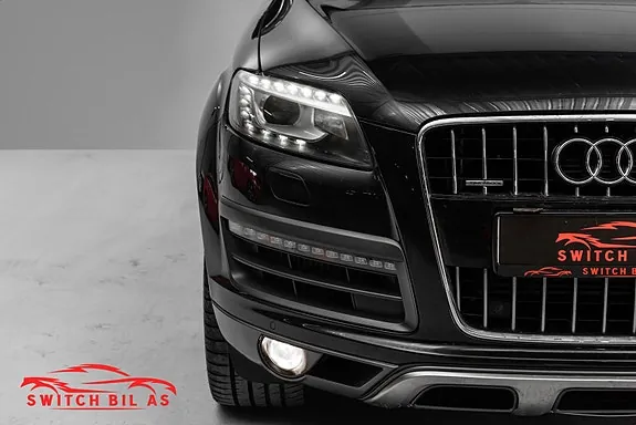 Audi Q7 2011 photo 2