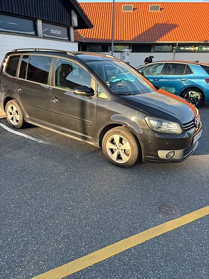 Volkswagen Touran 2013 photo 4