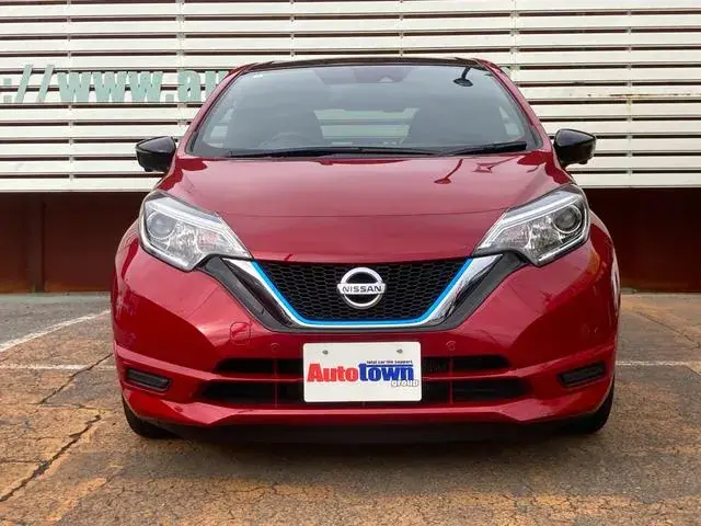 Nissan Note 2018 photo 4