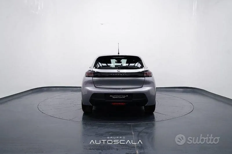 Peugeot 208 2022 photo 5
