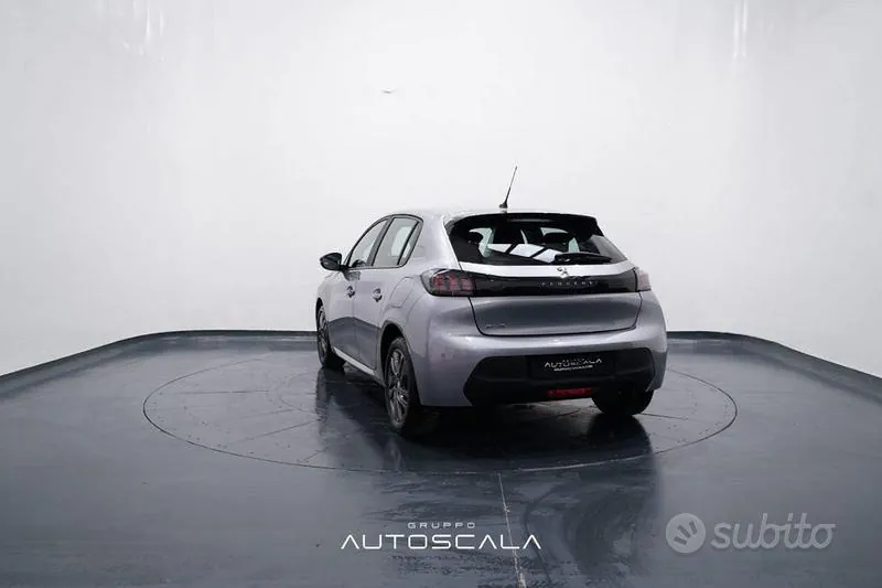 Peugeot 208 2022 photo 4