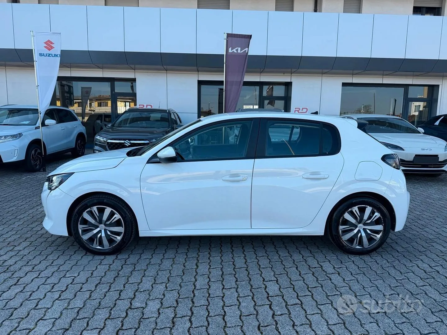 Peugeot 208 2020 photo 3