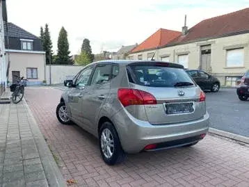 Kia Venga 2014 photo 3