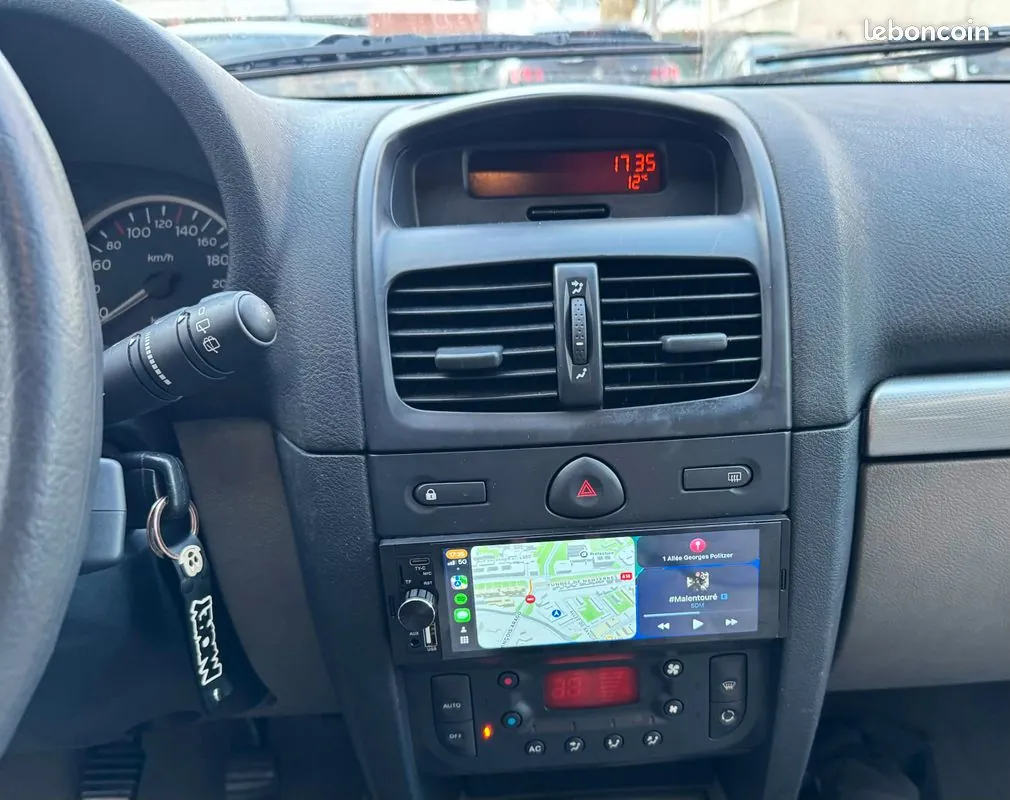 Renault Clio 2001 photo 3