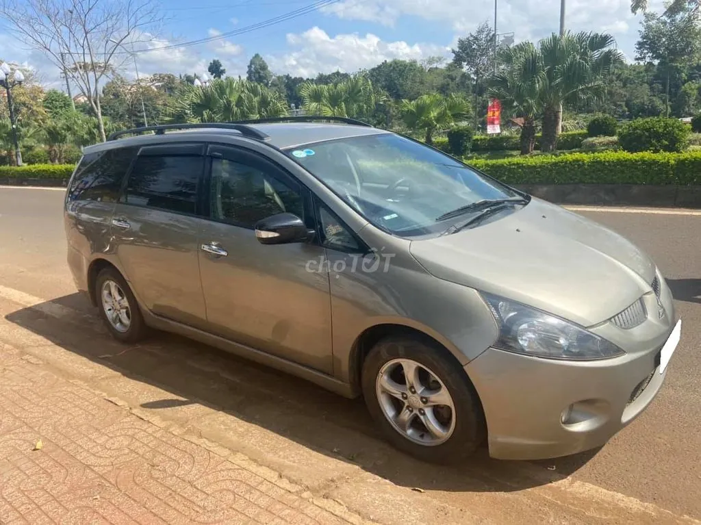 Mitsubishi Grandis