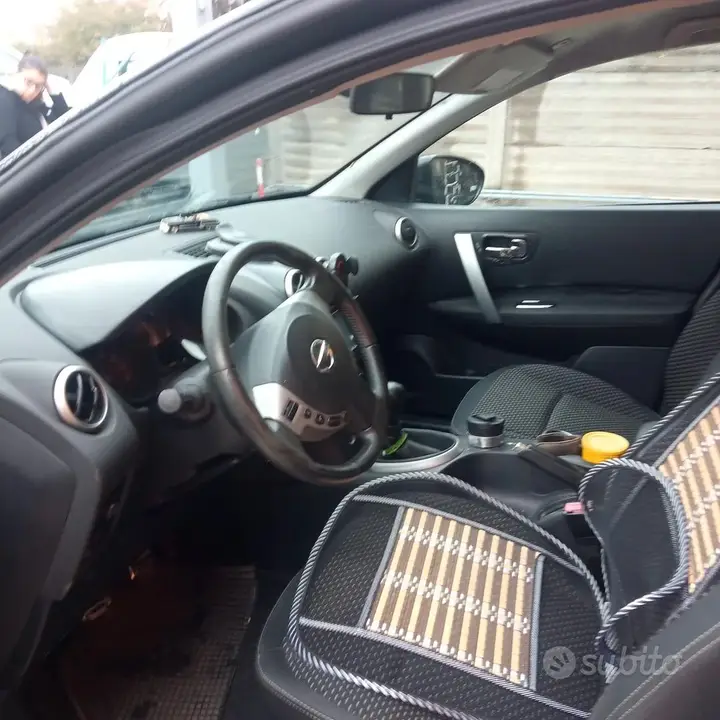 Nissan Qashqai 2008 photo 2