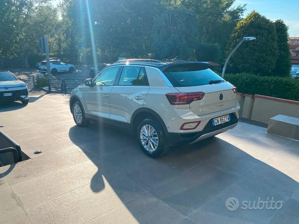 Volkswagen T-Roc 2023 photo 4