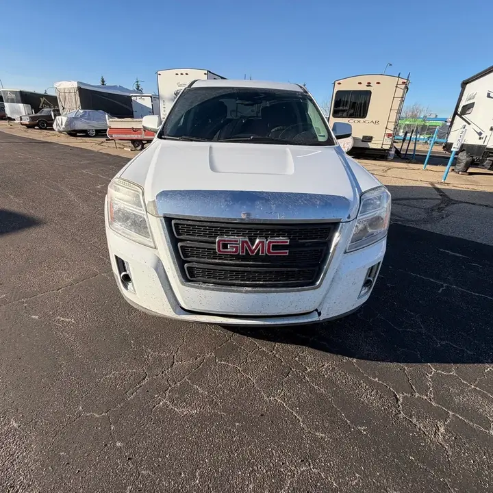 GMC Terrain 2015 photo 2