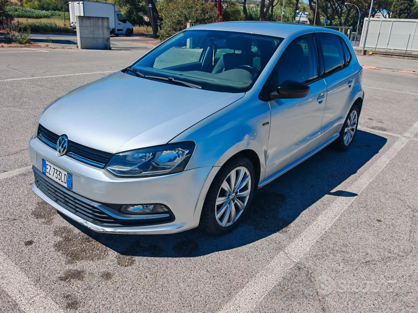 Volkswagen Polo 2015 photo 2