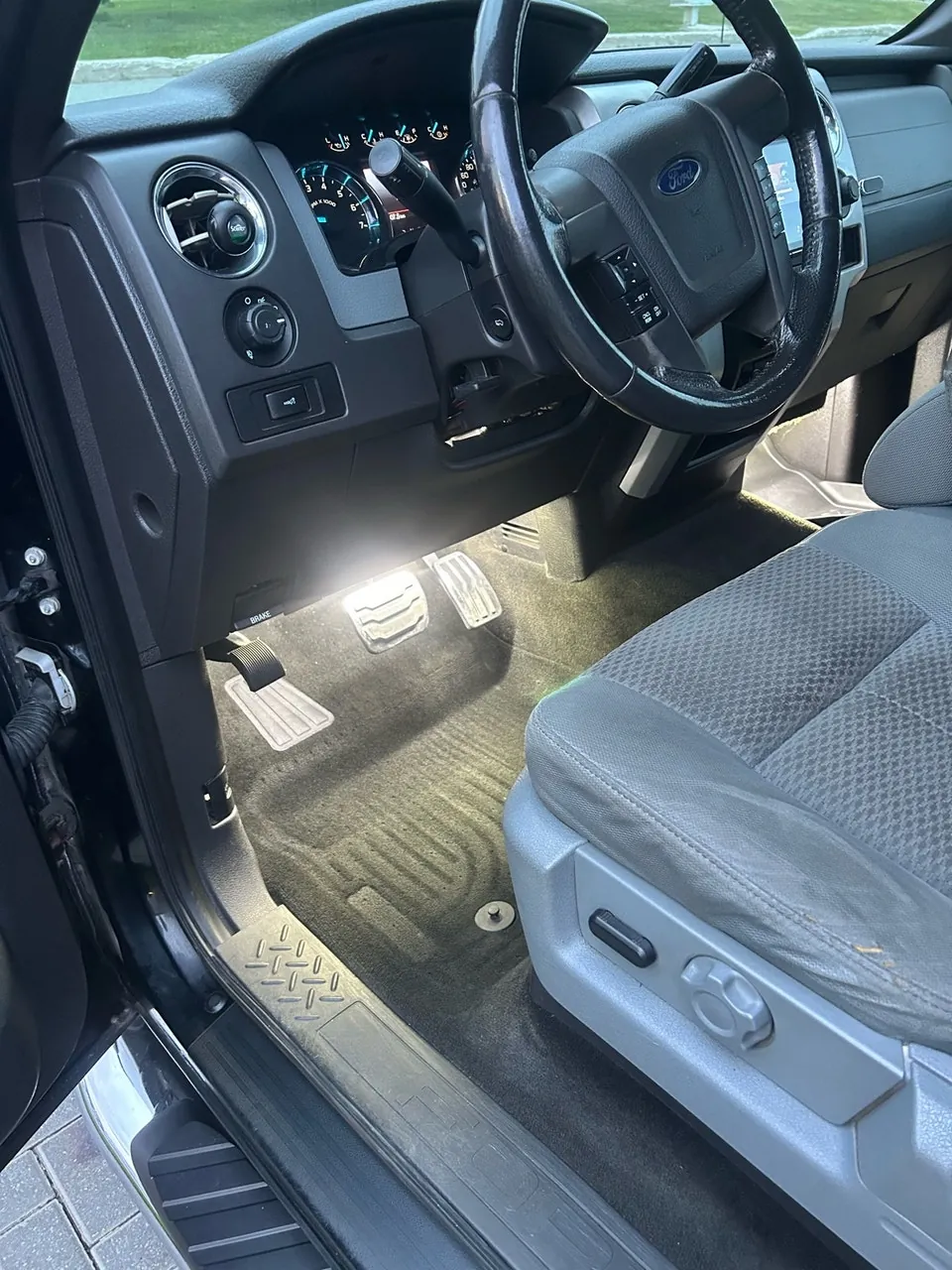 Ford F-150 2011 photo 4