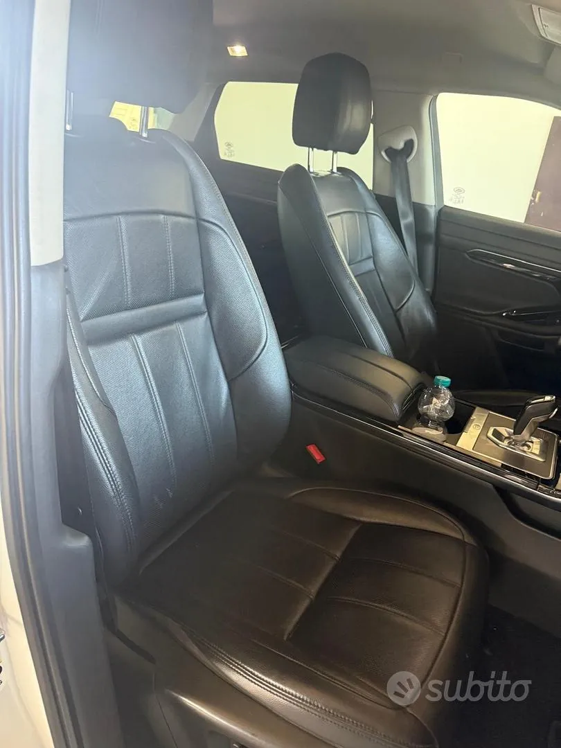 Land Rover Range Rover Evoque 2020 photo 4