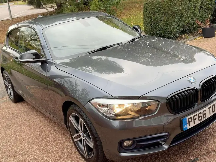 BMW 1 Series 2016 photo 2