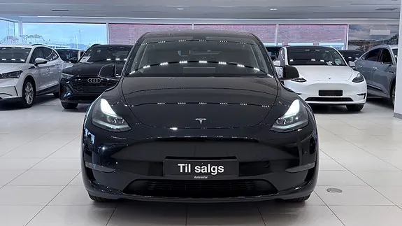 Tesla Model Y 2023 photo 3