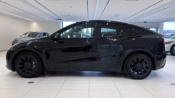 Tesla Model Y 2023 photo 5