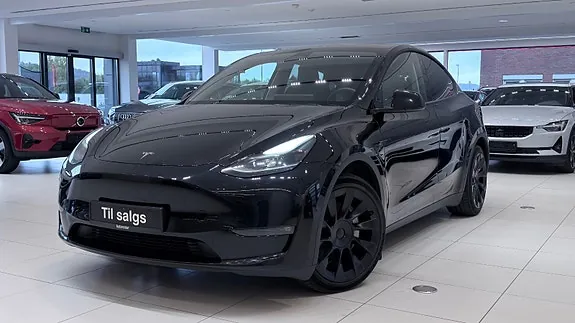 Tesla Model Y 2023 photo 2
