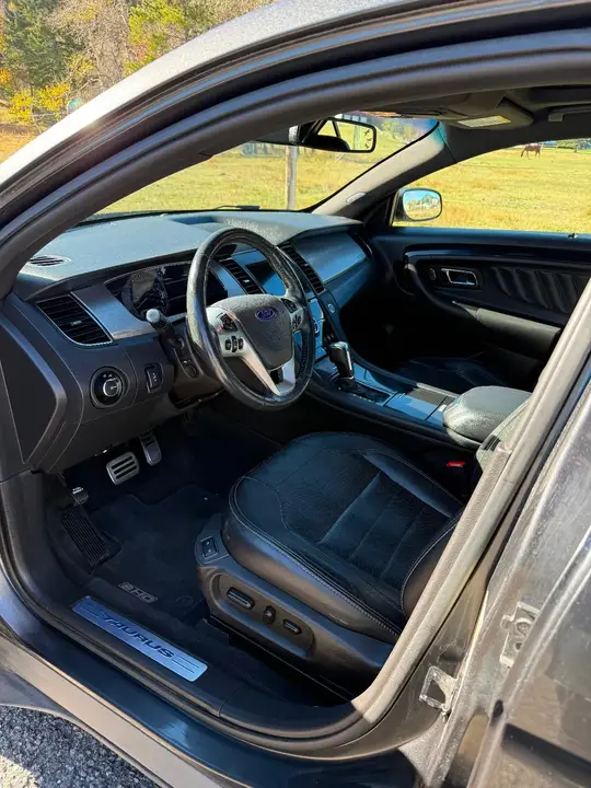 Ford Taurus 2017 photo 5