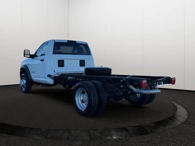Ram 5500 Chassis Slt 2024 photo 3