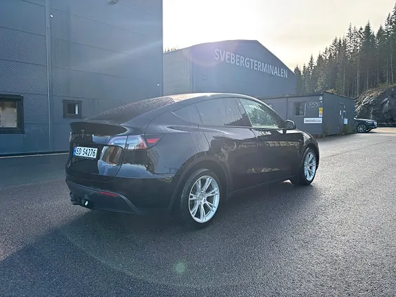 Tesla Model Y 2021 photo 3