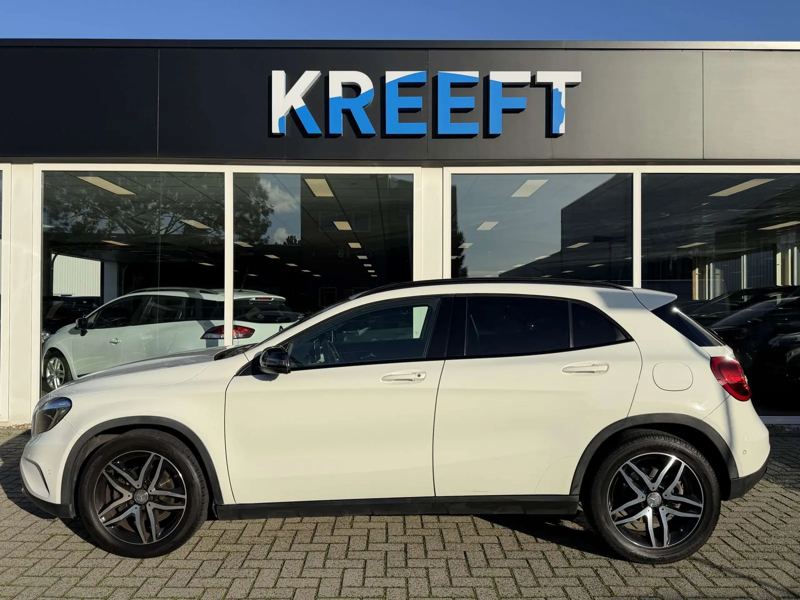 Mercedes-Benz Gla 2016 photo 2