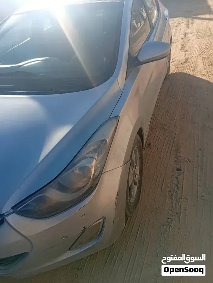 Hyundai Elantra 2012 photo 3
