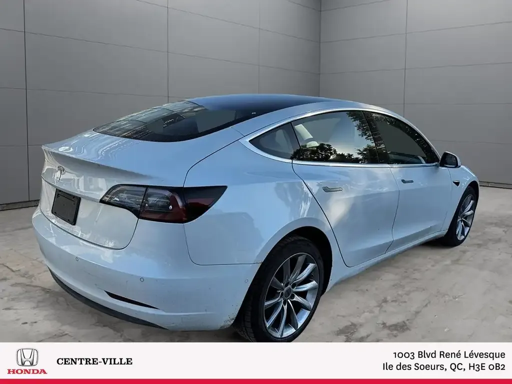 Tesla Model 3 2020 photo 3