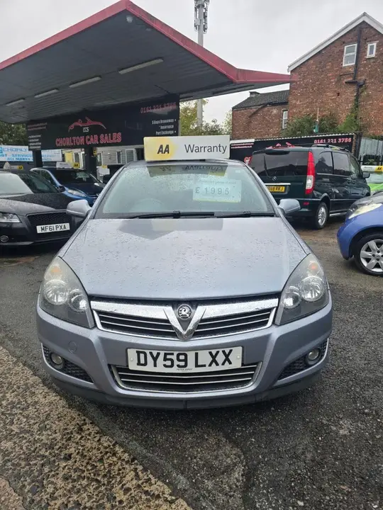 Vauxhall Astra 2009 photo 3