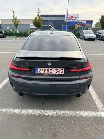 BMW 330E
