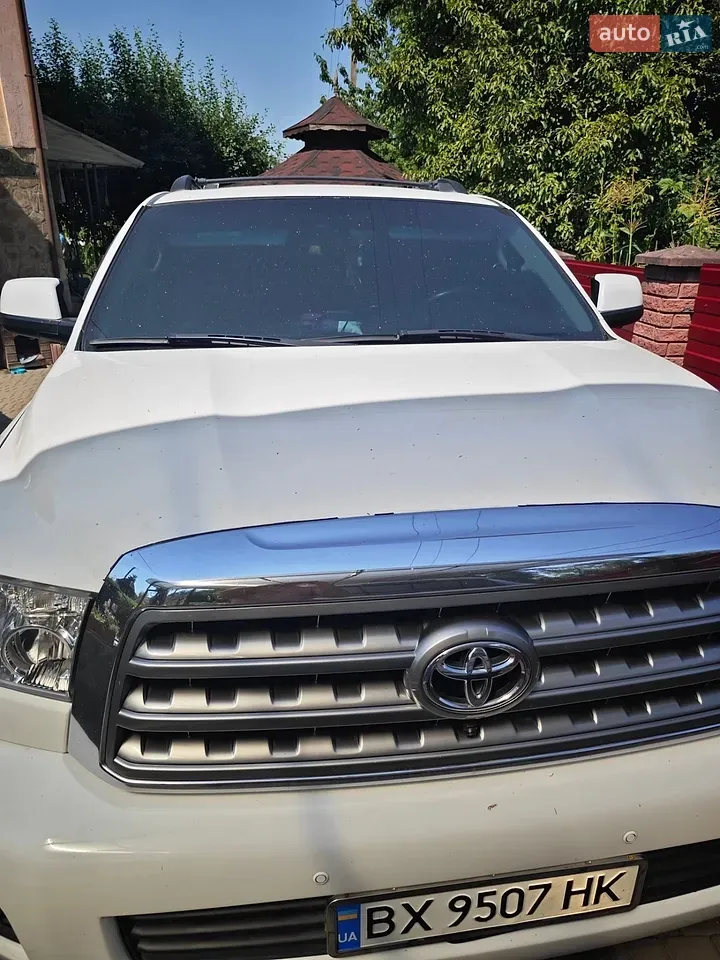 Toyota Sequoia