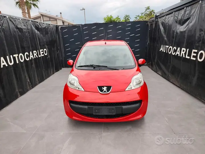 Peugeot 107 2008 photo 2
