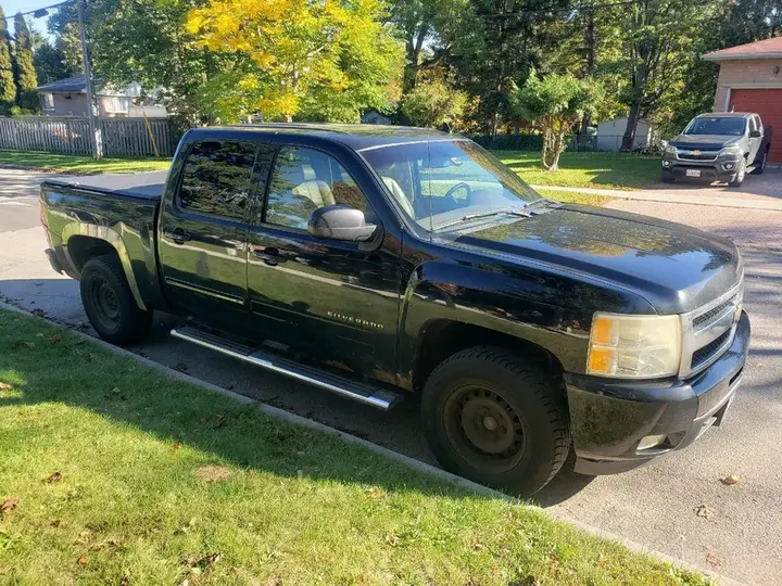 Chevrolet Silverado 1500 2008 photo 3