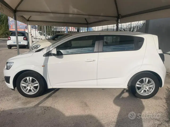 Chevrolet Aveo 2013 photo 5