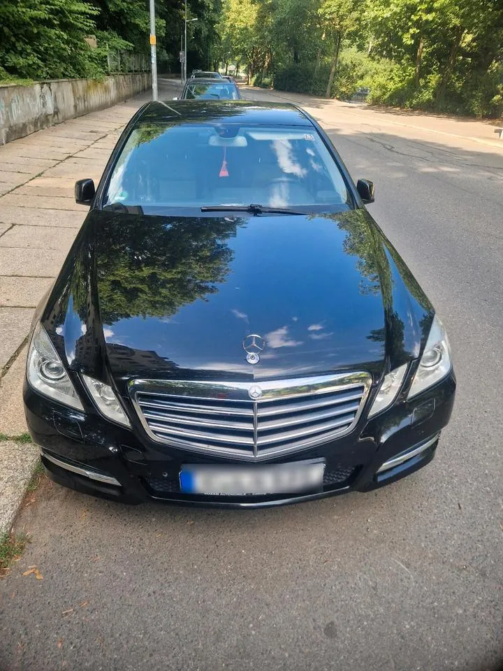 Mercedes-Benz W212