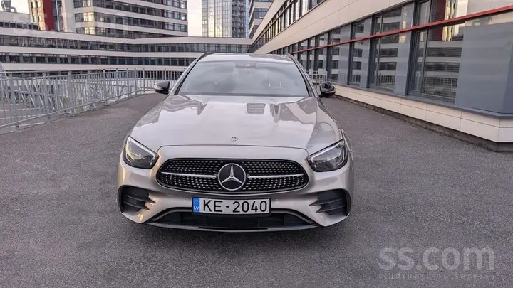 Mercedes-Benz E220D 2020 photo 3
