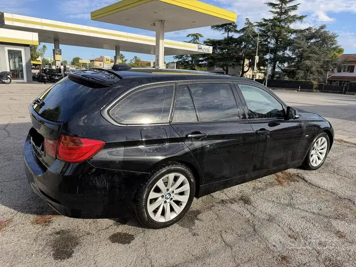 BMW 320D 2012 photo 3